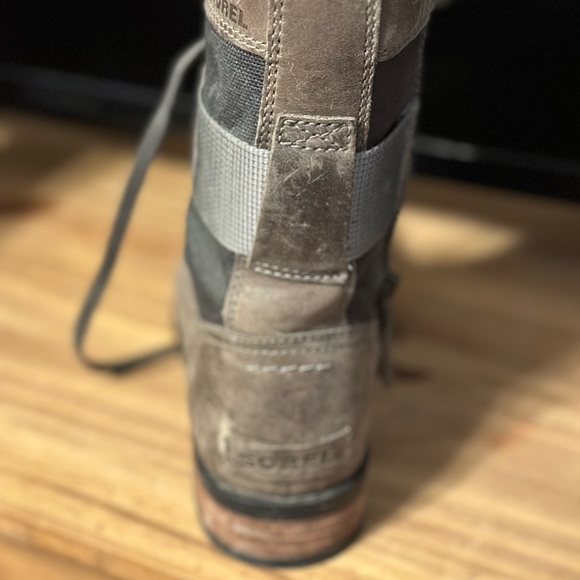 Sorel combat boots - Picture 2 of 2